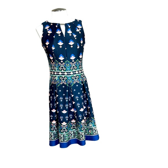 Gabby Skye Women's Patterned Dress Pleated A line sleeveless navy jewel tones 4 - Picture 1 of 11